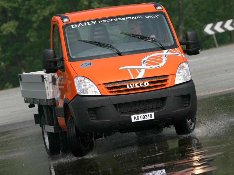  Iveco Daily Chassis Cab 2006 года  (фото 10 из 10)